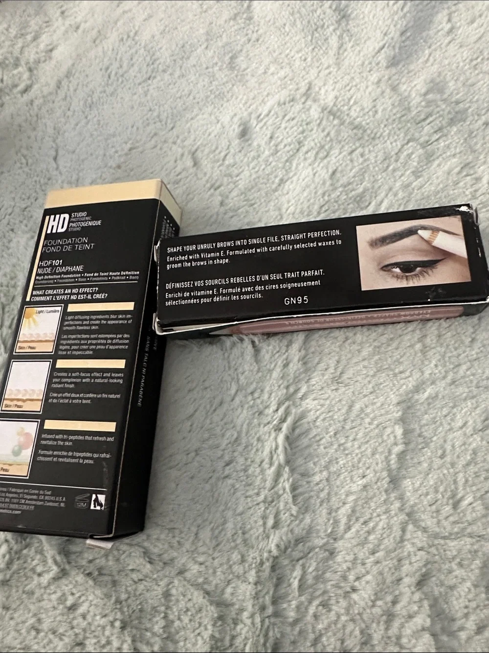 NWT NYX Professional Makeup HD Foundation + Eyebrow Shaper